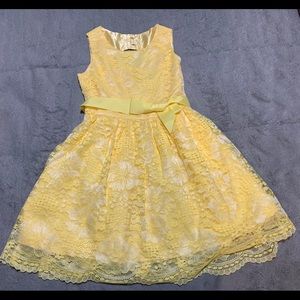 Girls yellow lace dress